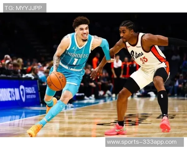 拉梅洛鲍尔再遭伤病困扰第三节因脚踝不适提前退赛仅得11分