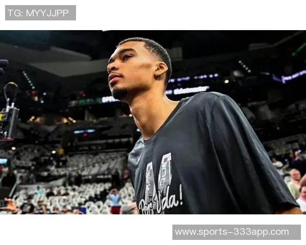 文班在禁区表现出色揽获5帽但投篮效率低迷关键罚球失误影响胜局